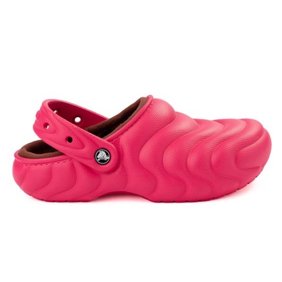 CROCS Classic Lined Overpuff Clog-Dragonfruit - Picture 4 of 4